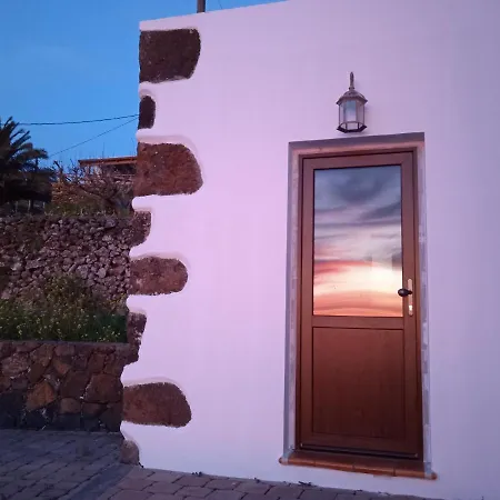 Casa Ben Abora * Las Rosas (El Hierro)